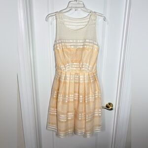 NEW Decode 1.8 Ribbon Embellished Cream Tulle & Peach Satin Cocktail Dress Sz 2